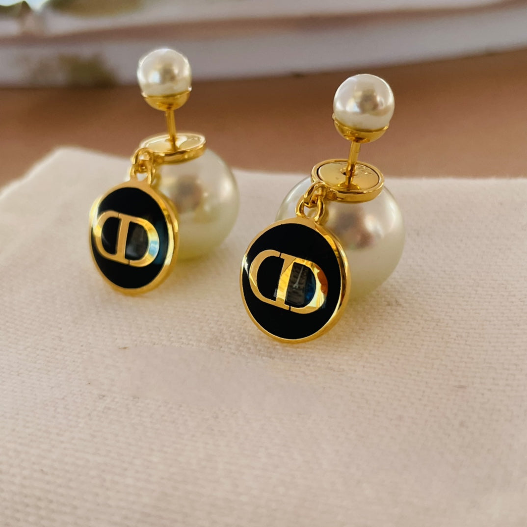 DIOR EARRINGS MOP
