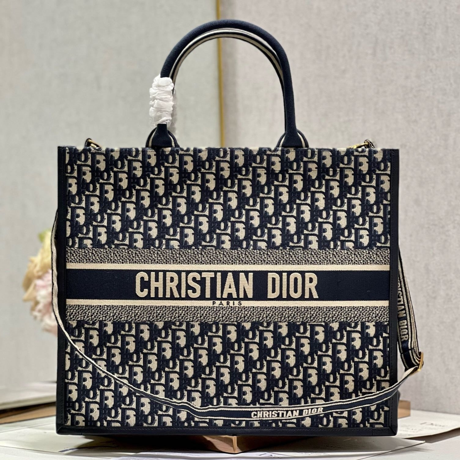 DIOR LARGE BOOK TOTE 42 BLUE OBLIQUE EMBROIDERY