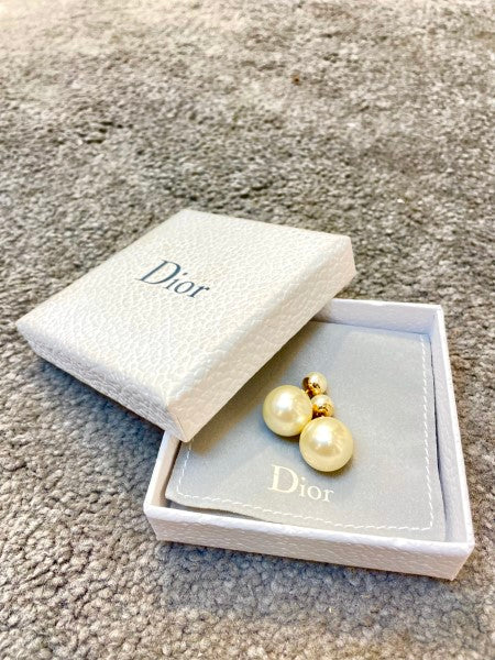 Christian Dior White Tribales Pearl Earrings