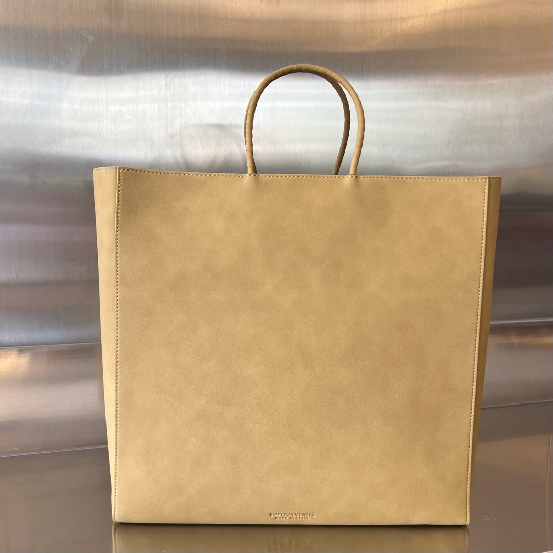 Bottega Veneta MEDIUM 32 BROWN BAG KRAFT CALFSKIN