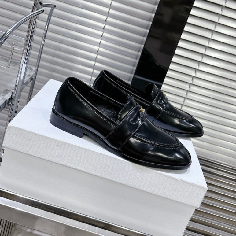 Celine ARC DE TRIOMPHE FLAT LOAFERS SHEEPSKIN BLACK