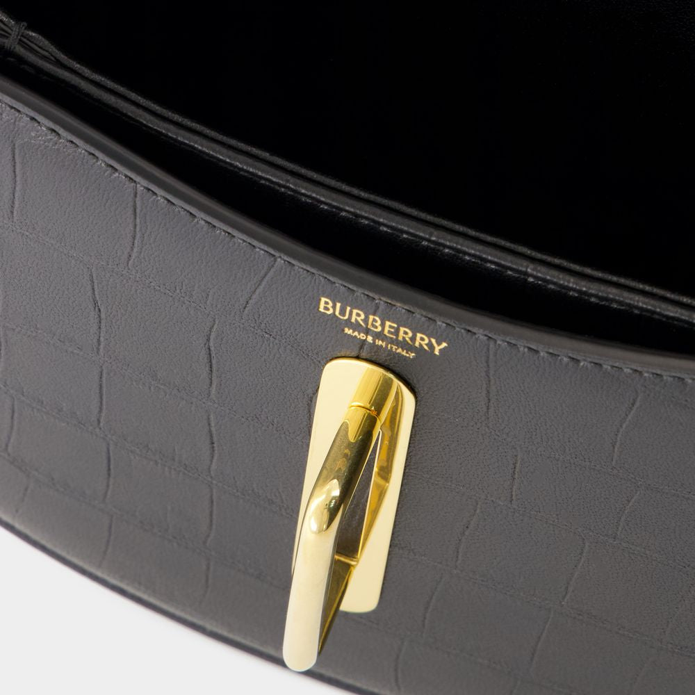 BURBERRY Elegant Leather Handbag for All Occasions