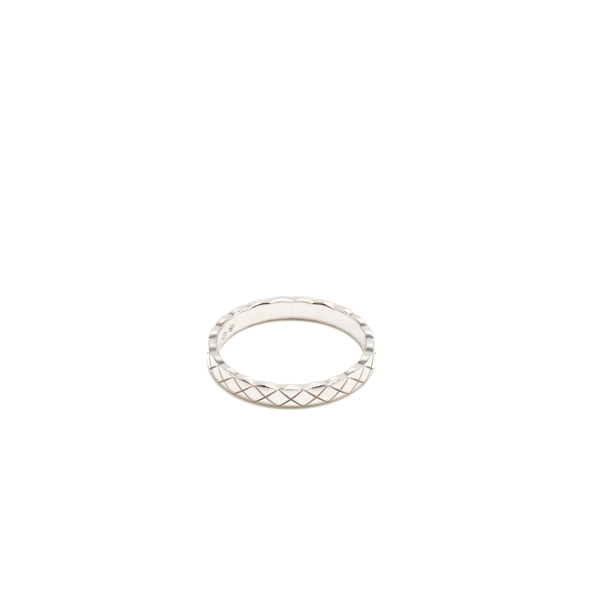 Chanel Size 61 Coco Crush Ring Mini version quilted motif White Gold