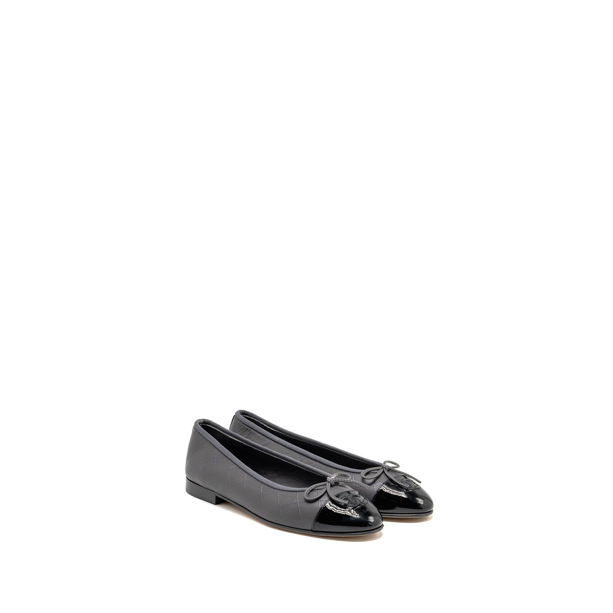 Chanel Size 37.5 Ballet Flats Lambskin/Patent Grey/Black