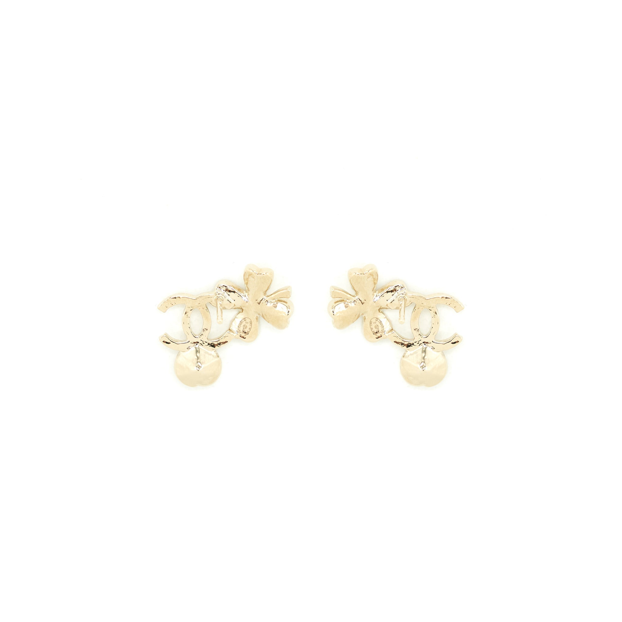 Chanel 22S CC Logo And Clover Earrings Light Gold Tone