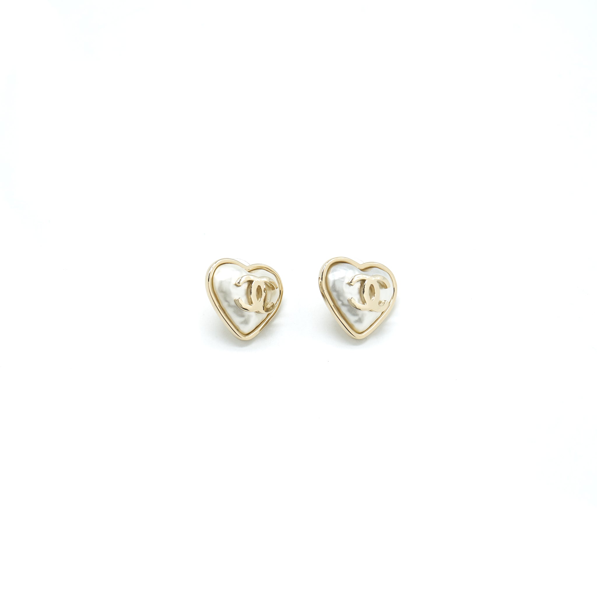 Chanel 22c giant heart earring