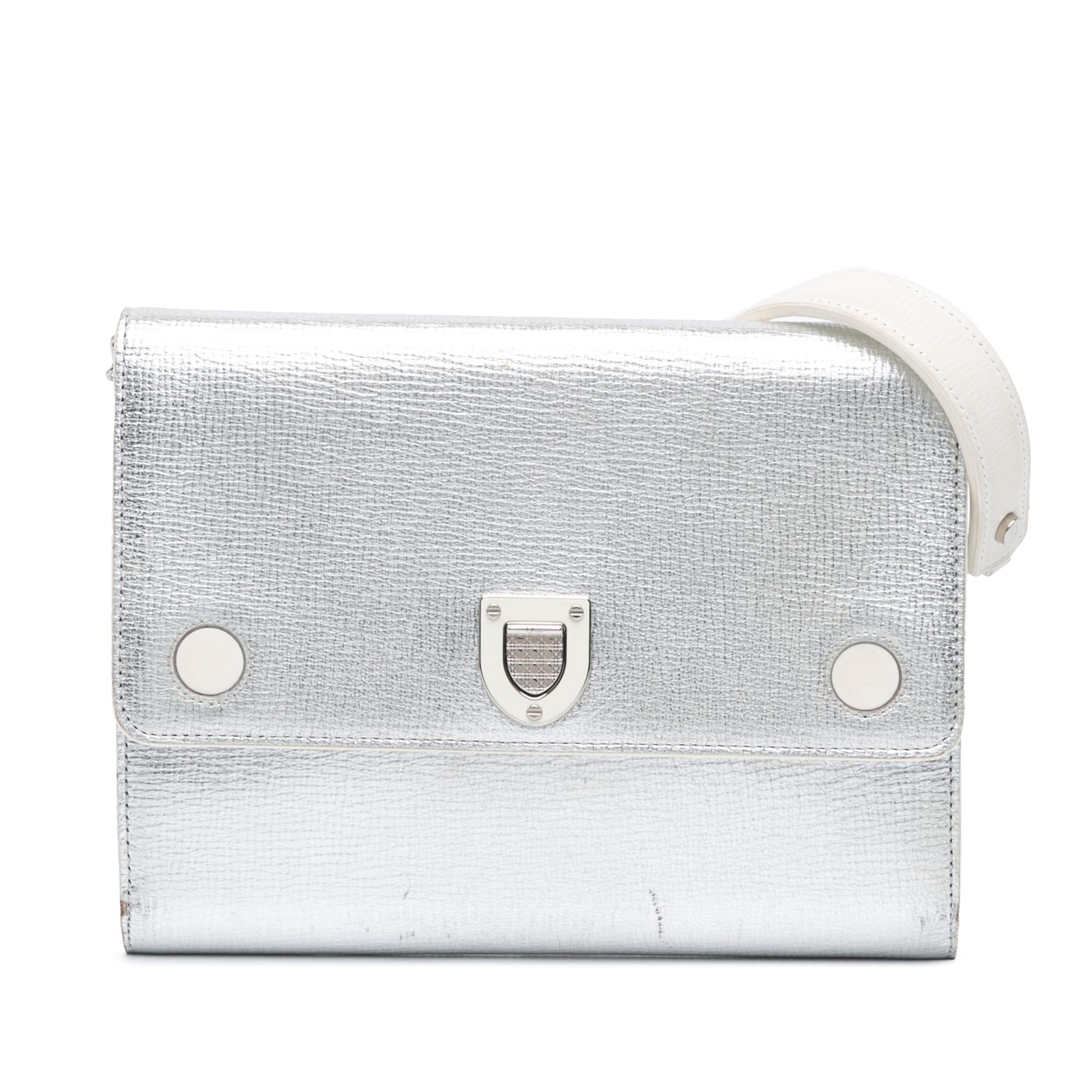 Dior Goatskin Diorever Wallet on Chain (SHG-iyC21o)