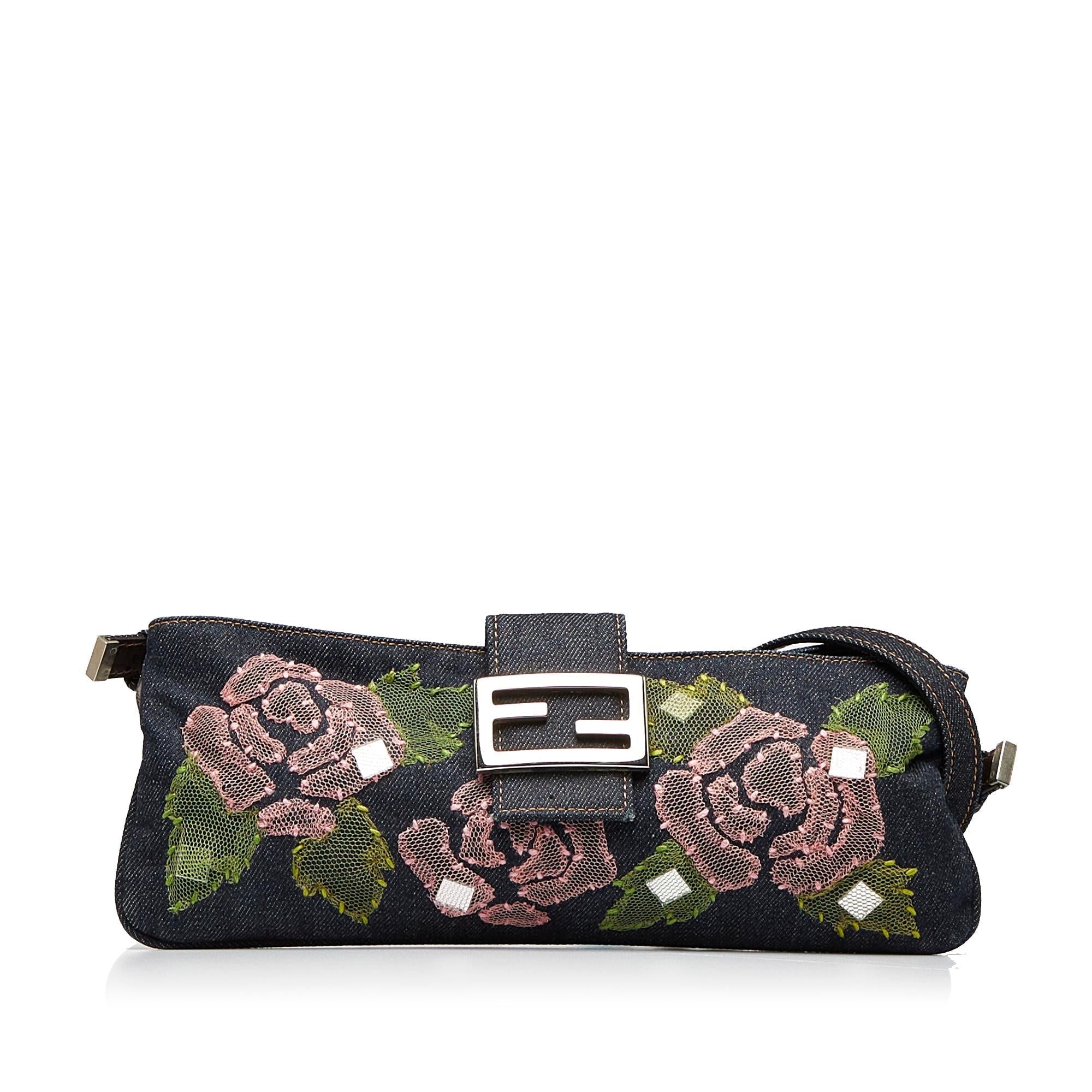 Fendi Embroidered Denim Baguette (SHG-5ryBUo)