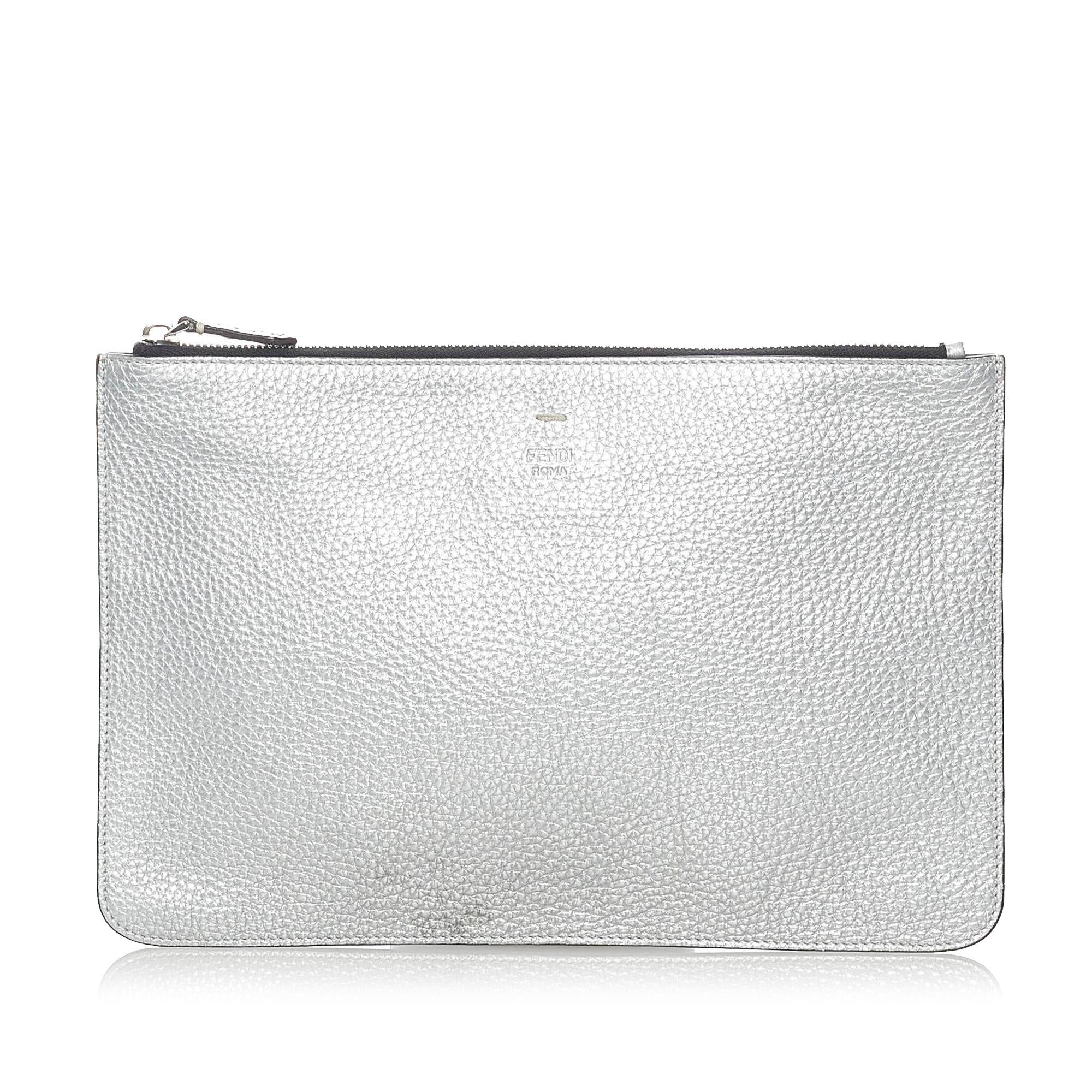 Fendi Leather Clutch Bag (SHG-30919)