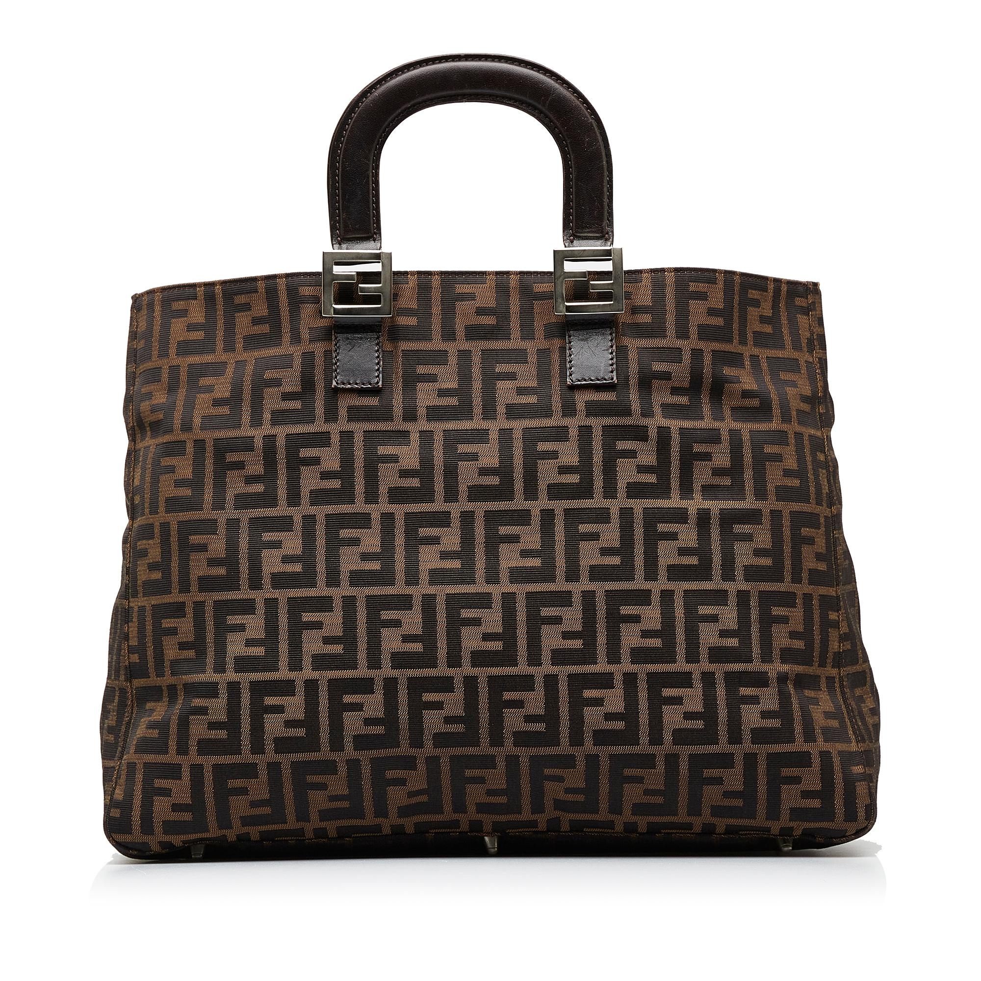 Fendi Zucca Tote (SHG-iHHWYi)