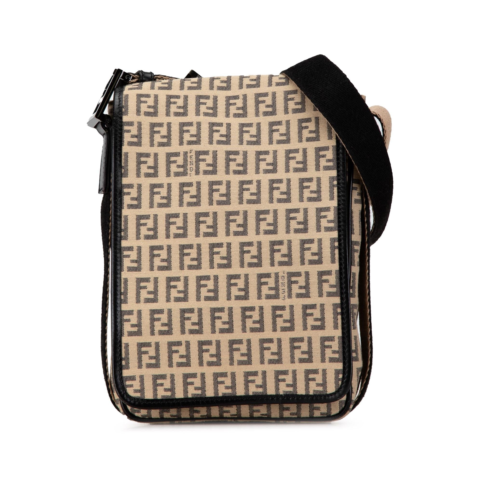 Fendi Zucchino Canvas Crossbody (SHG-a0GEAU)