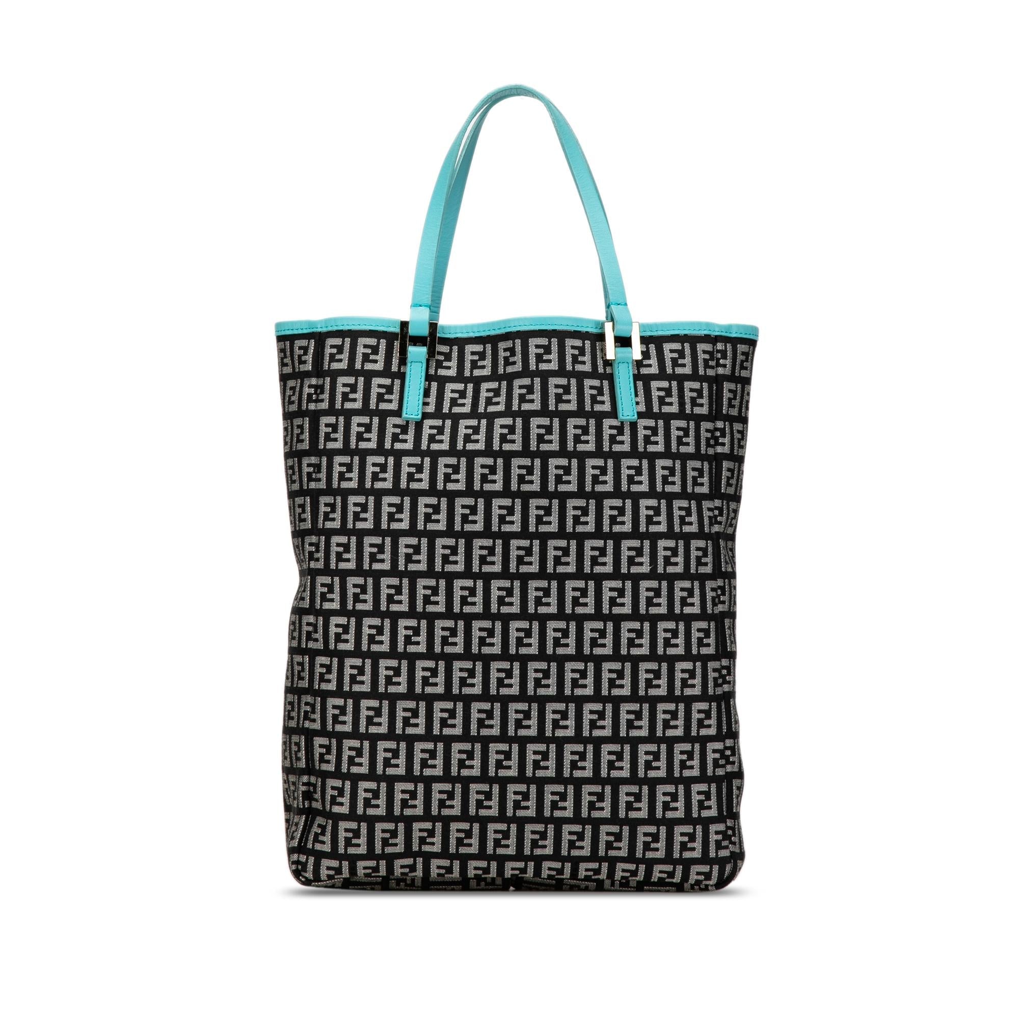 Fendi Zucchino Canvas Tote (SHG-OEYWGH)