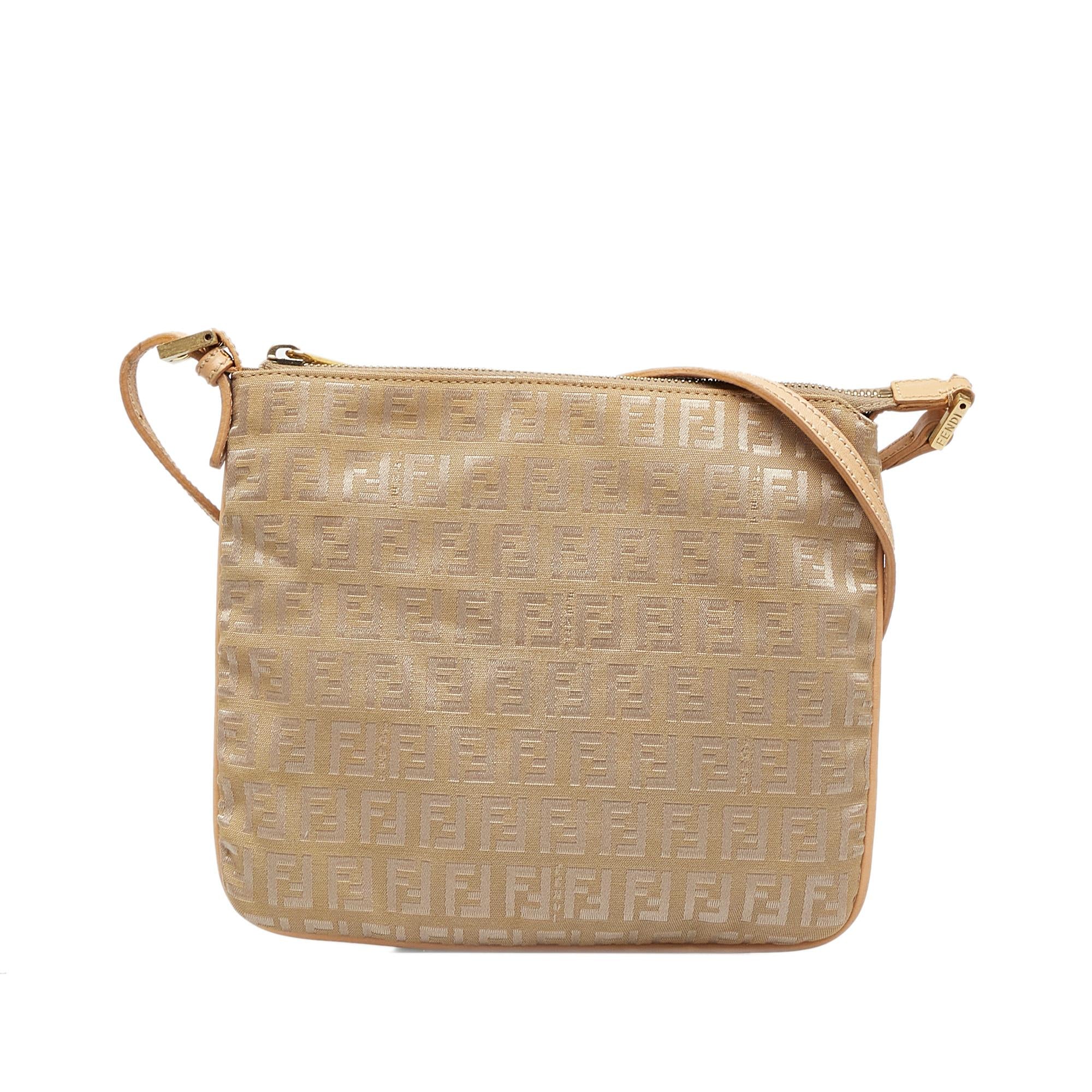 Fendi Zucchino Crossbody (SHG-4Y9irg)