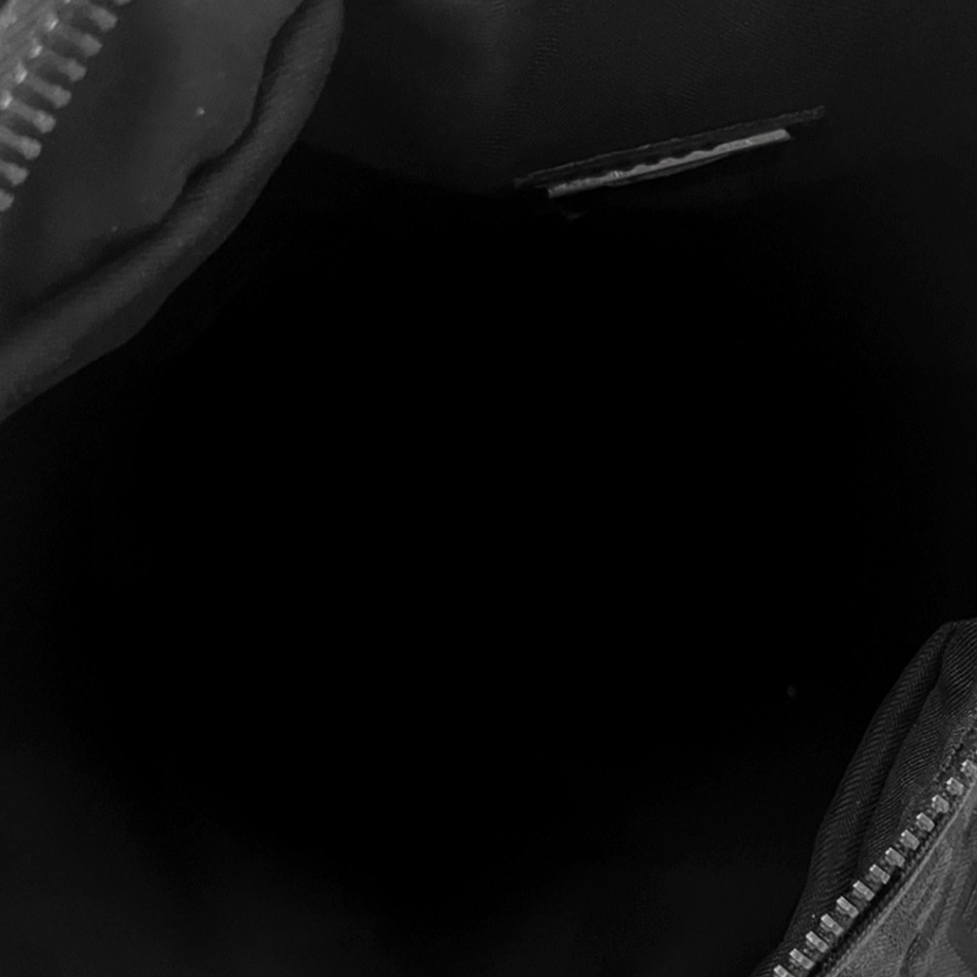 Fendi Zucchino Oyster (SHG-WNs4Jy)