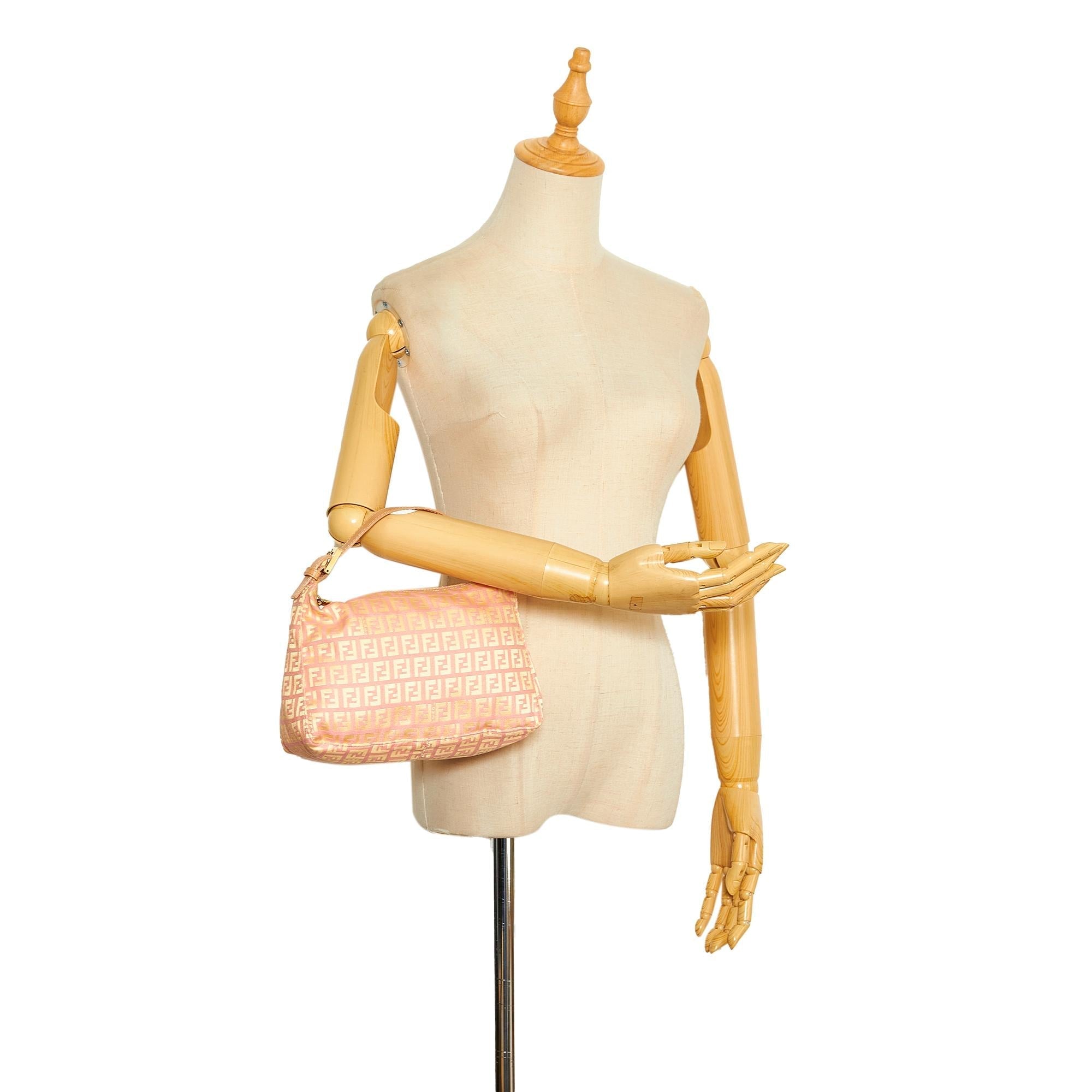 Fendi Zucchino Pochette (SHG-02ChjR)