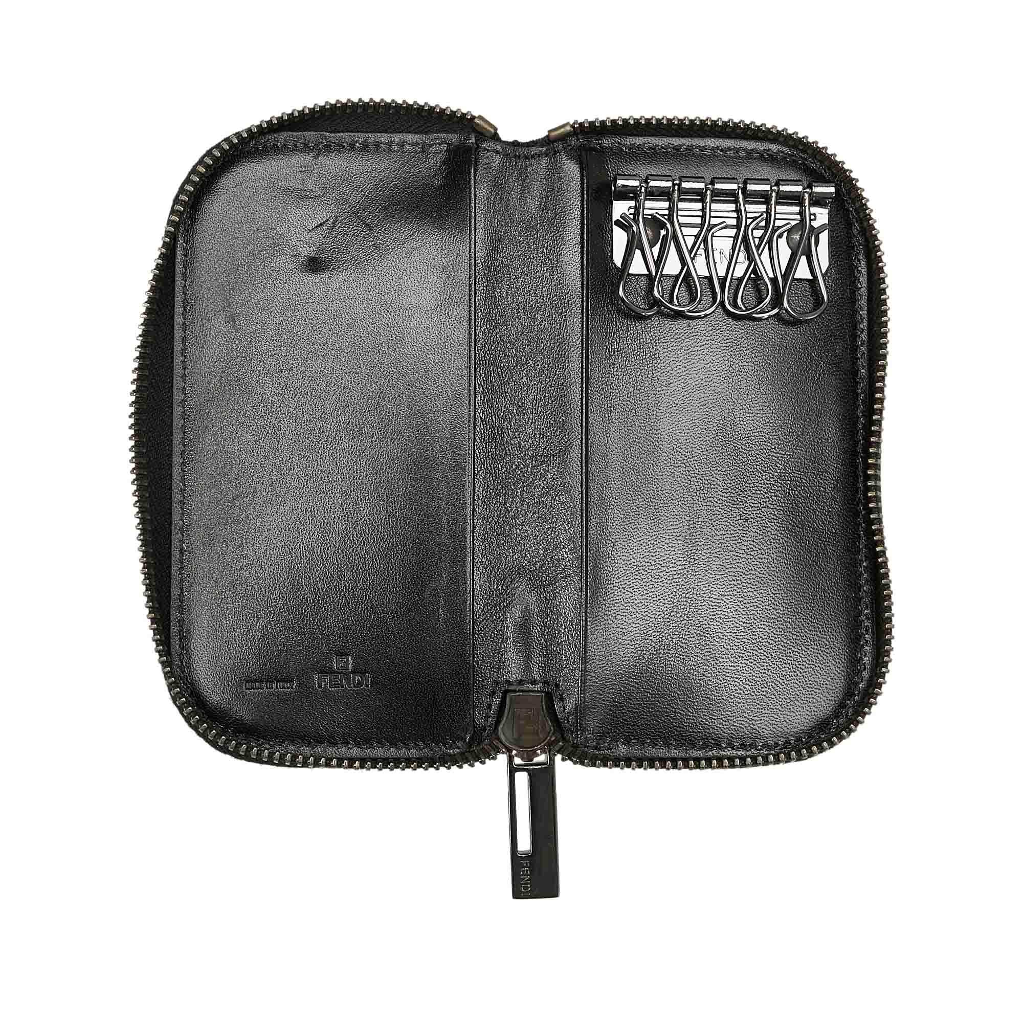 Fendi Zucchino Zip Around Key Holder (SHG-23161)