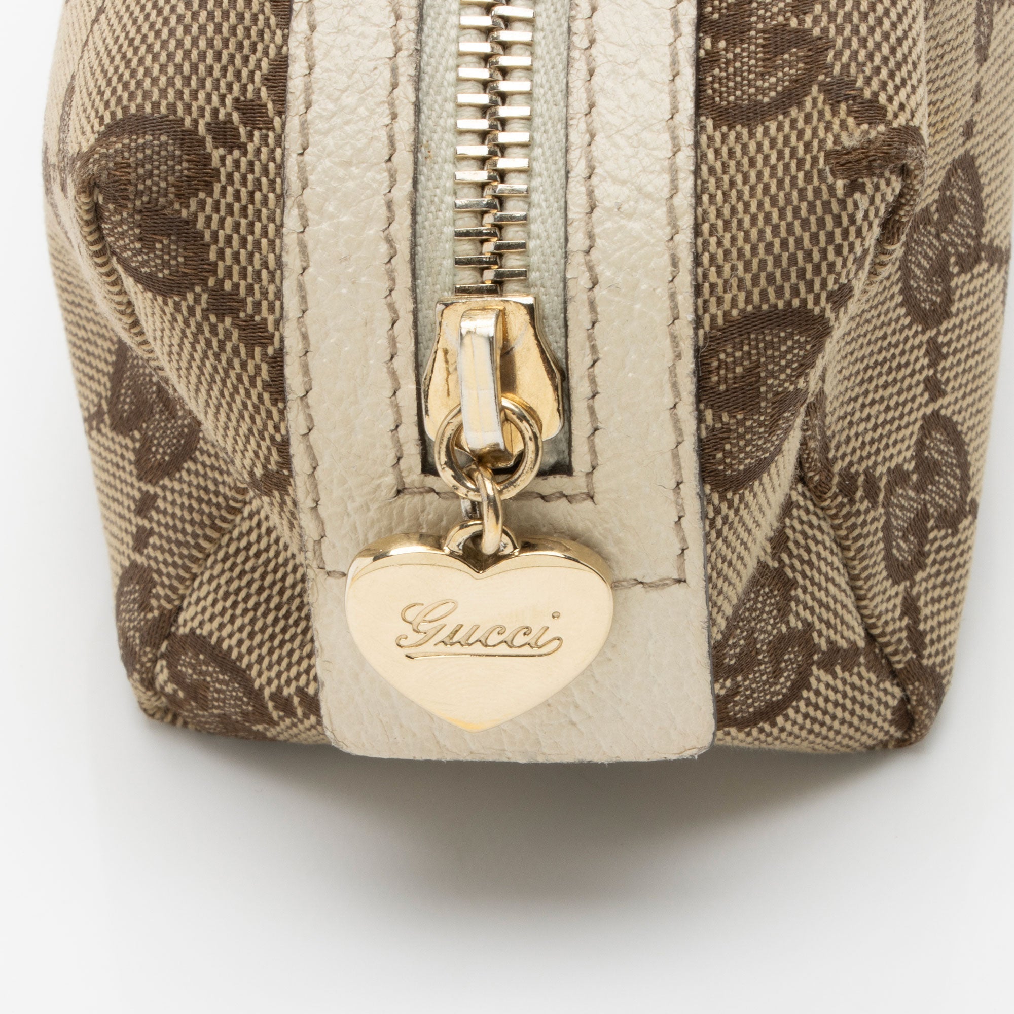 Gucci GG Canvas Cosmetic Case (SHF-6mMBZX)