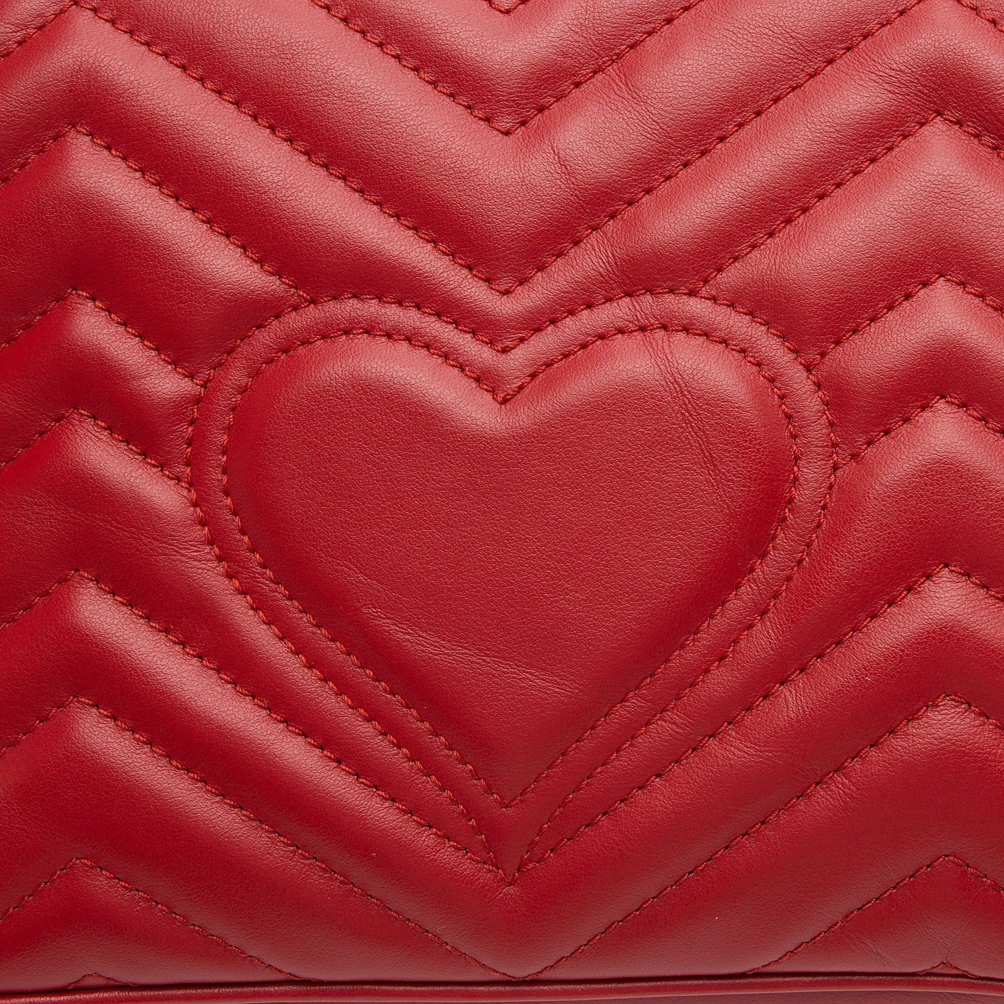 Gucci Matelasse Leather GG Marmont Small Flap Bag (SHF-bWHrUc)