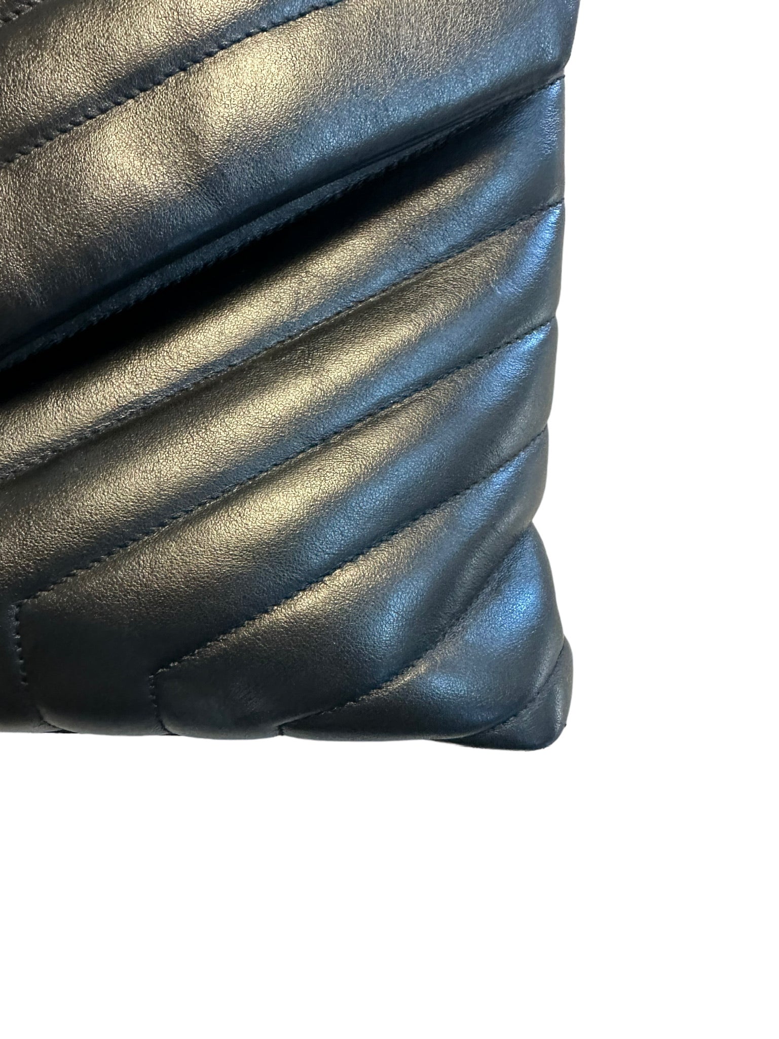 SAINT LAURENT - Black Matelasse Loulou Bag Medium