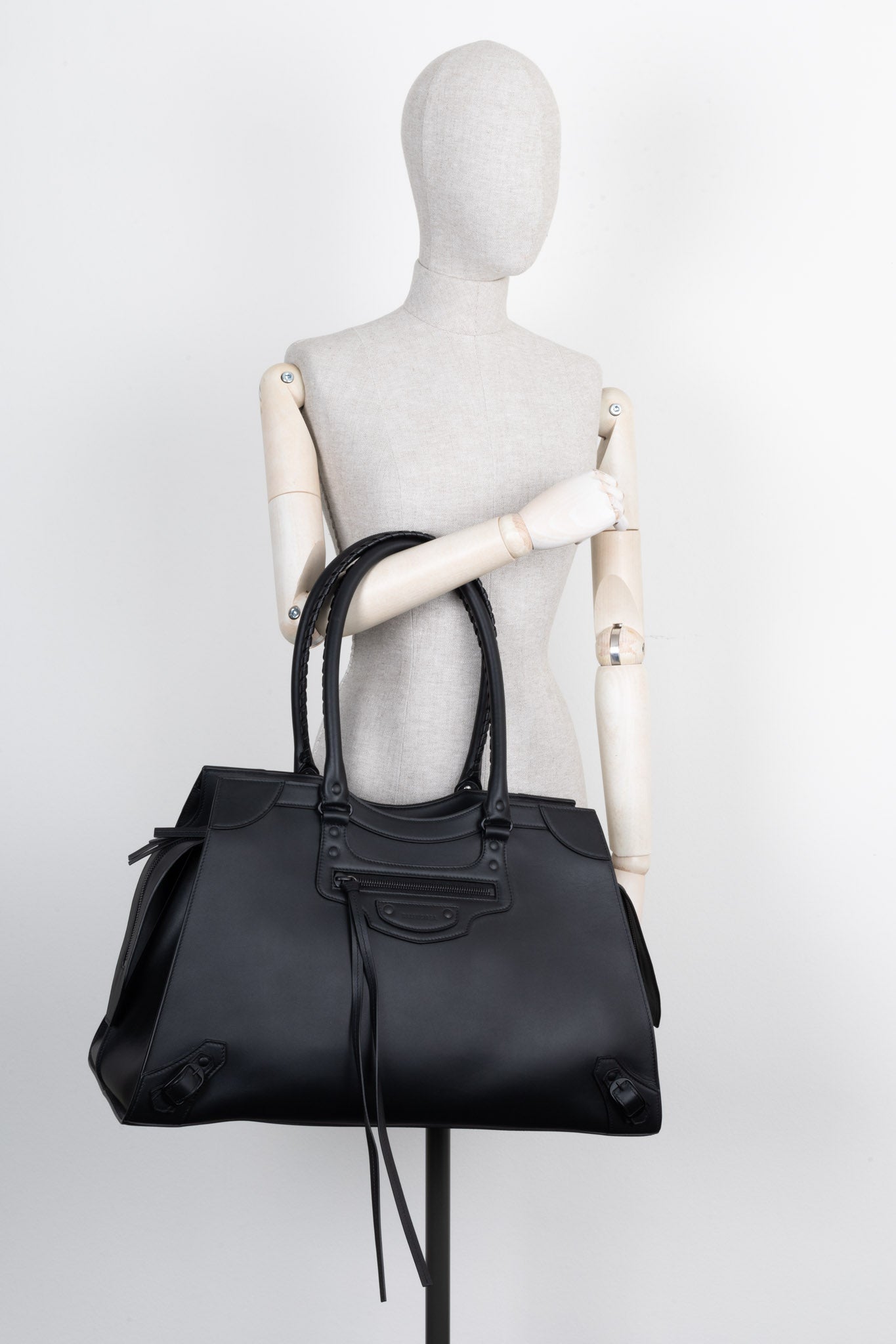 BALENCIAGA Neo Classic Bag XL Black