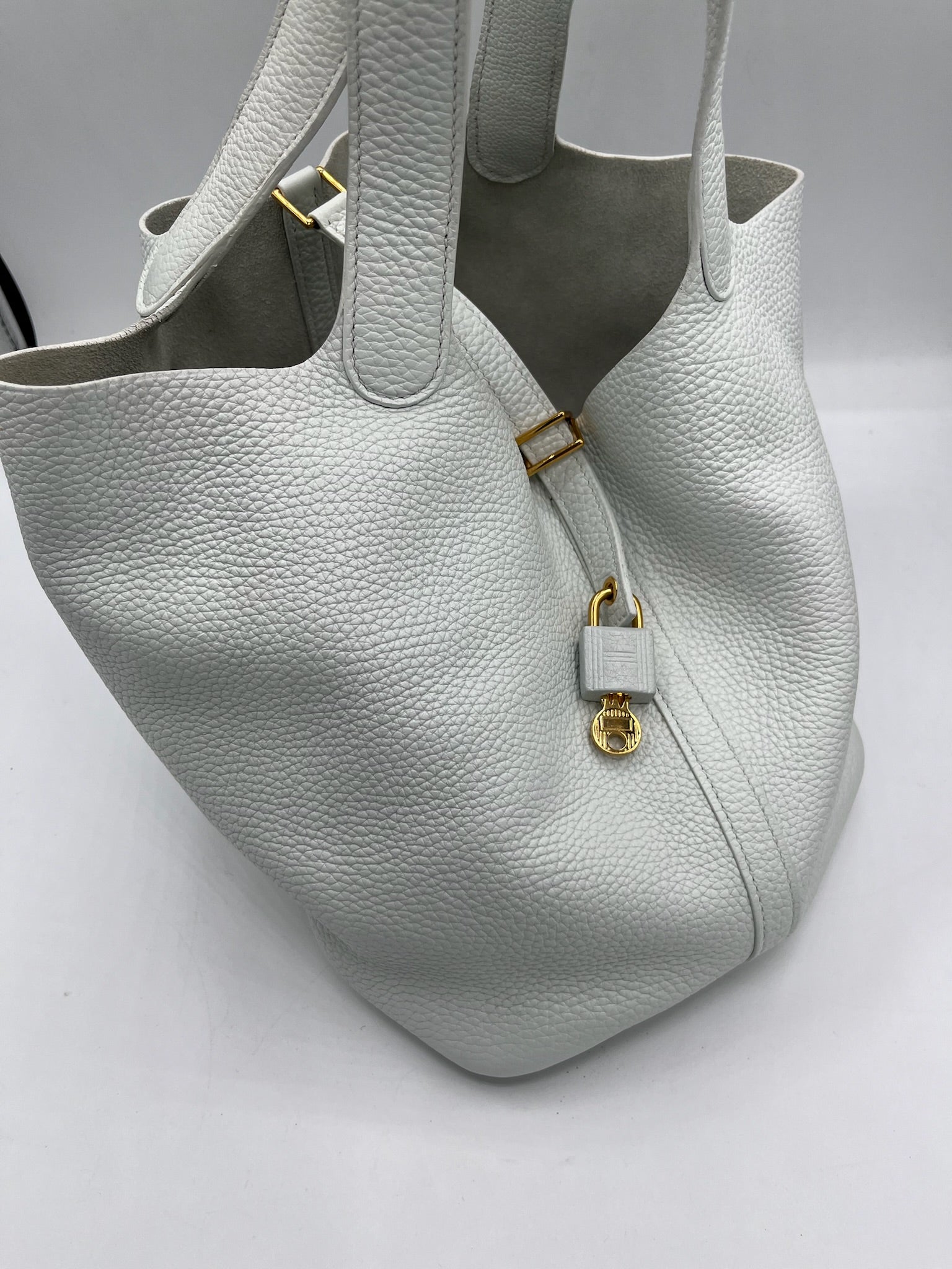 HERMES - Picotin Lock 22 White Clemence Handbag