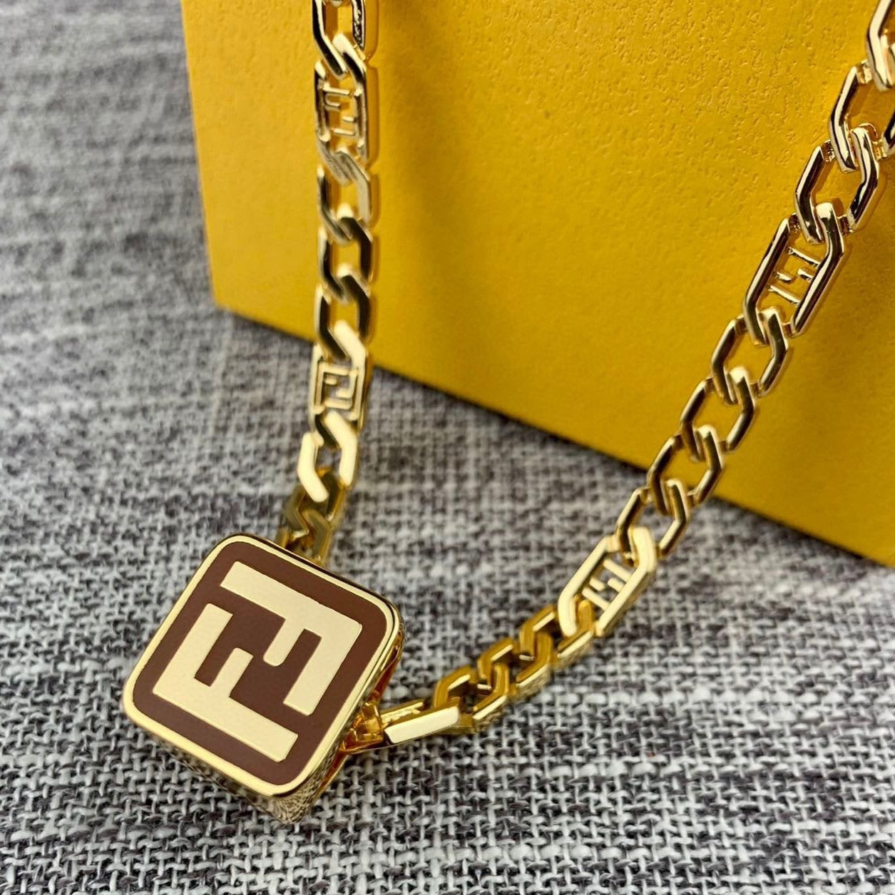 FENDI FOREVER FF GOLD NECKLACE