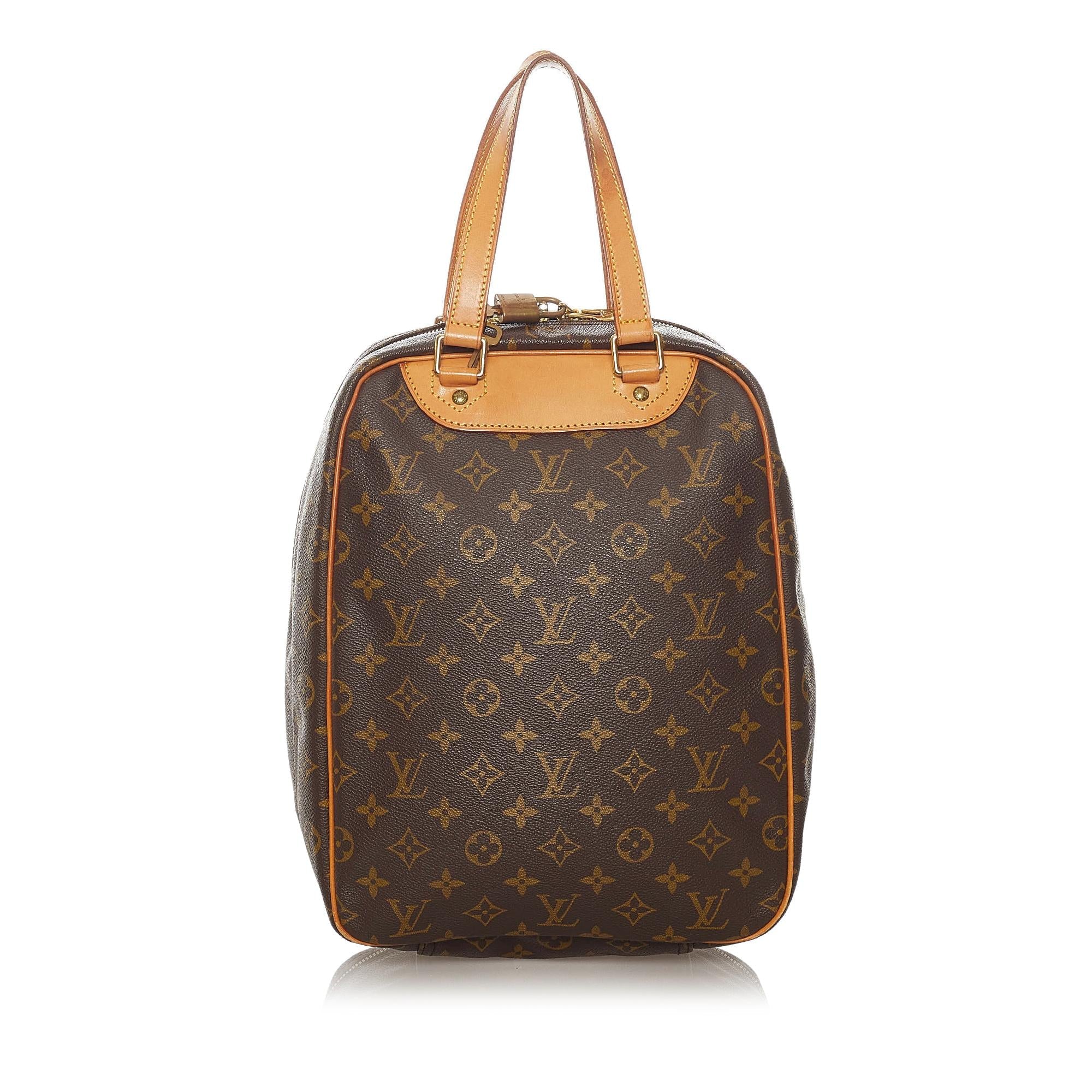 Louis Vuitton Monogram Excursion (SHG-28371)