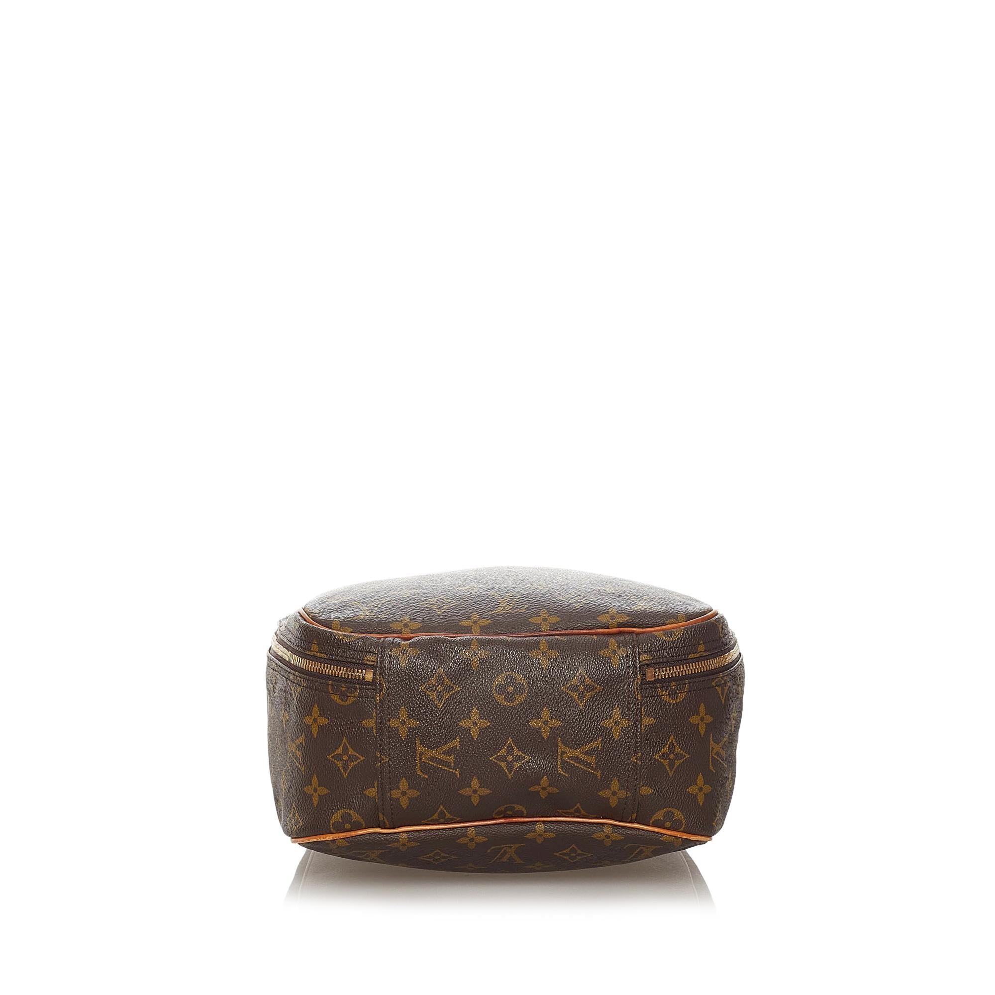 Louis Vuitton Monogram Excursion (SHG-28371)