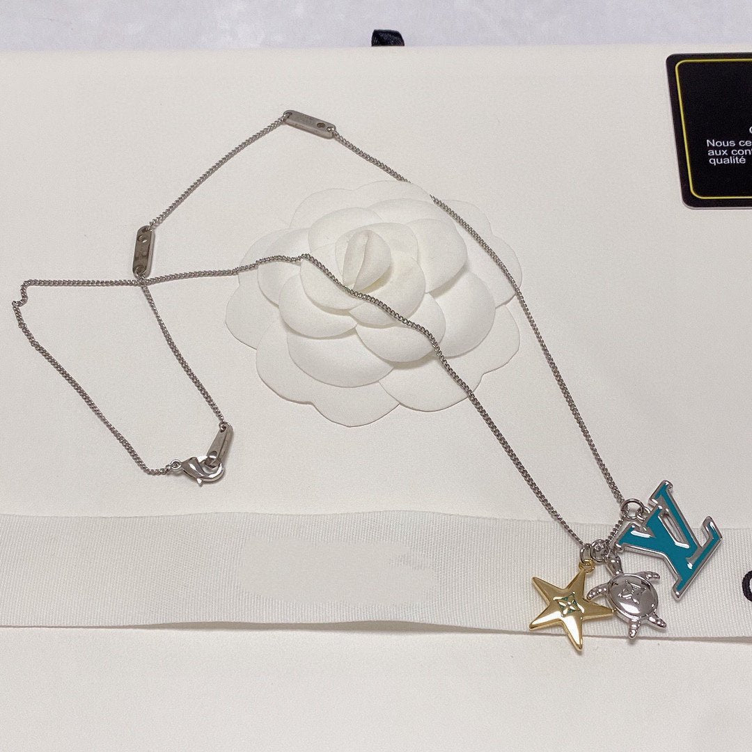 Louis Vuitton TURTLE STAR STARFISH SILVER GOLDURY FAS  NECKLACE