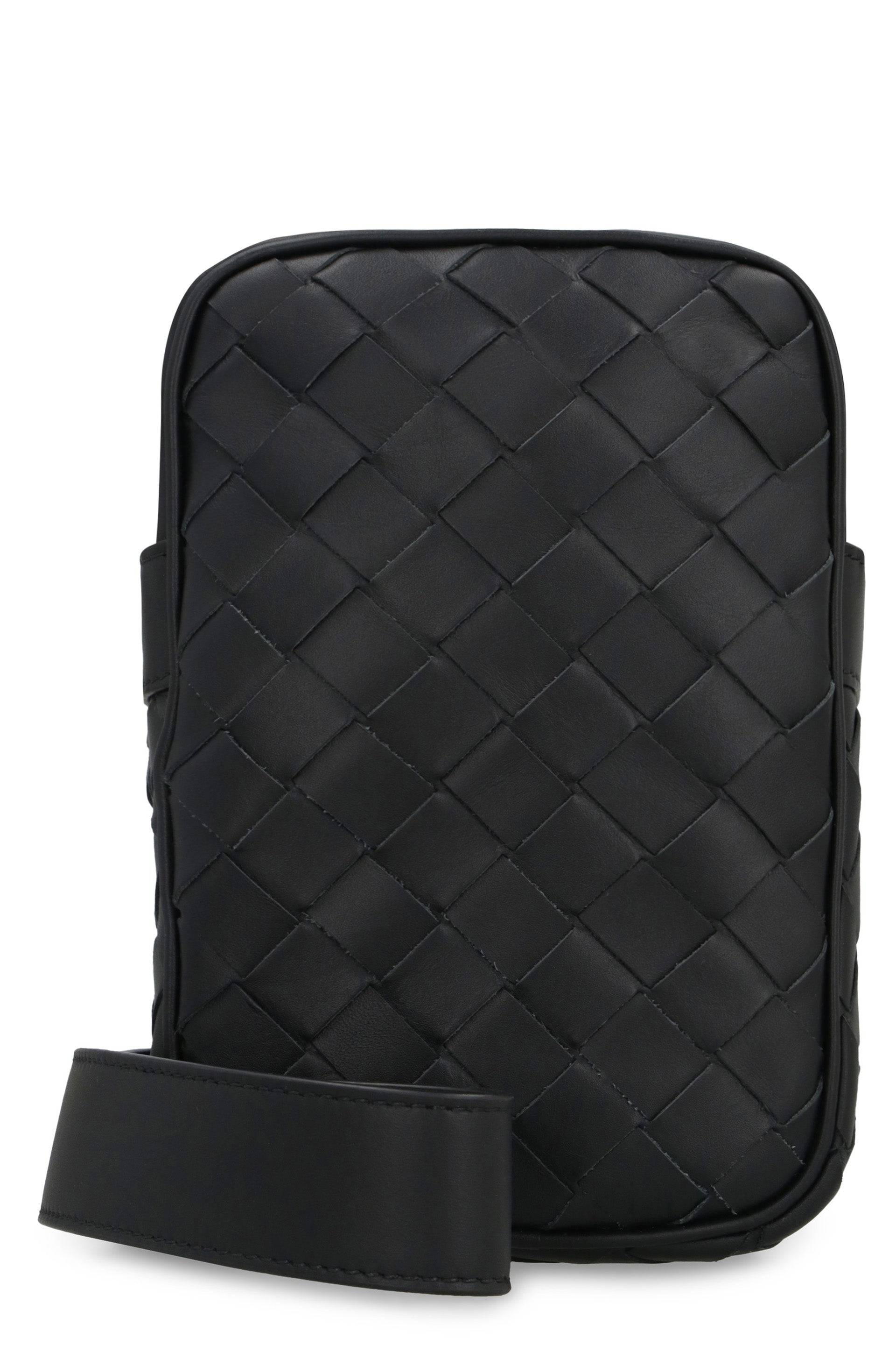 Bottega Veneta Men's Leather Crossbody Bag in Black | 743214VCPQ3