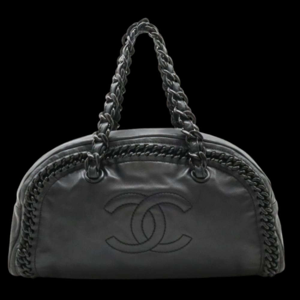 Black Leather Chanel Shoulder Bag