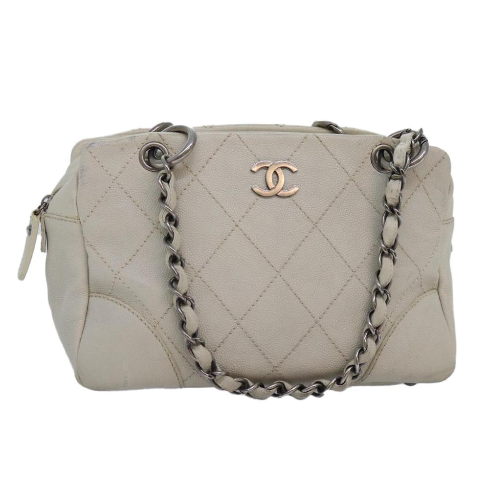 White Leather Chanel Shoulder Bag