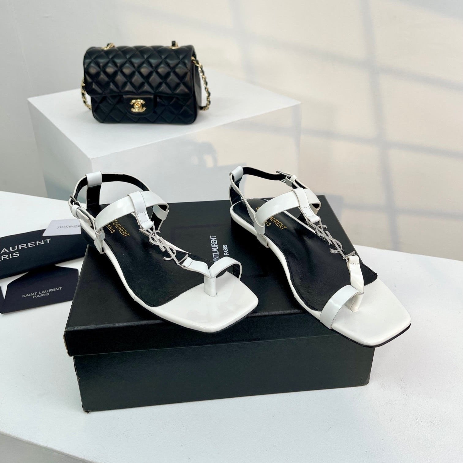 Saint Laurent SL CASSANDRA ONE SANDAL FLAT WHITE CALFSKIN