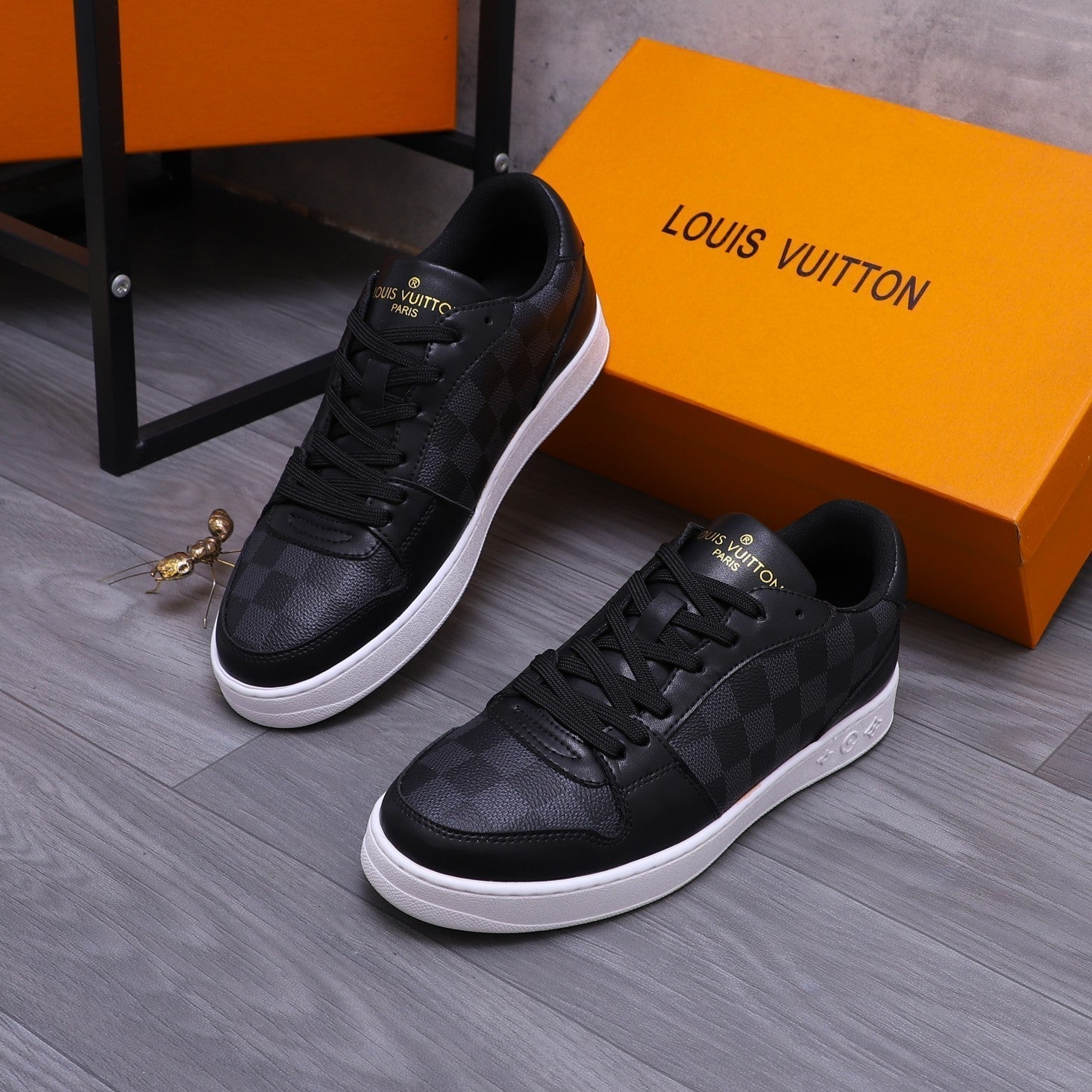 Louis Vuitton TRAINER SHOES IN BLACK DAMIER CALFSKIN
