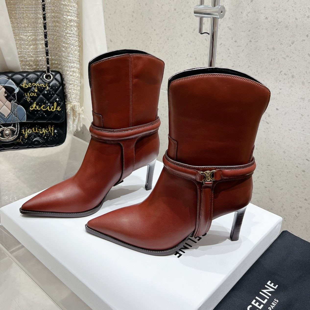 Celine VERNEUIL ANKLE BOOT WITH TRIOMPHE IN RED BROWN CALFSKIN