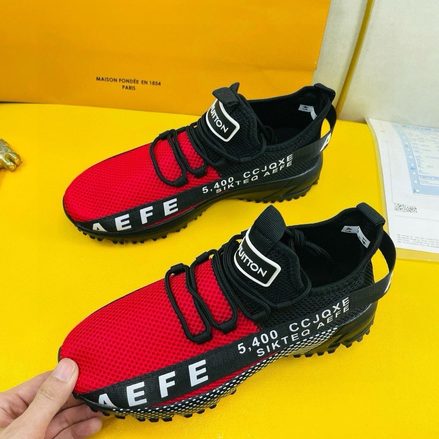 Louis Vuitton SNEAKER IN BLACK MIX RED BREATHABLE MESH FABRIC