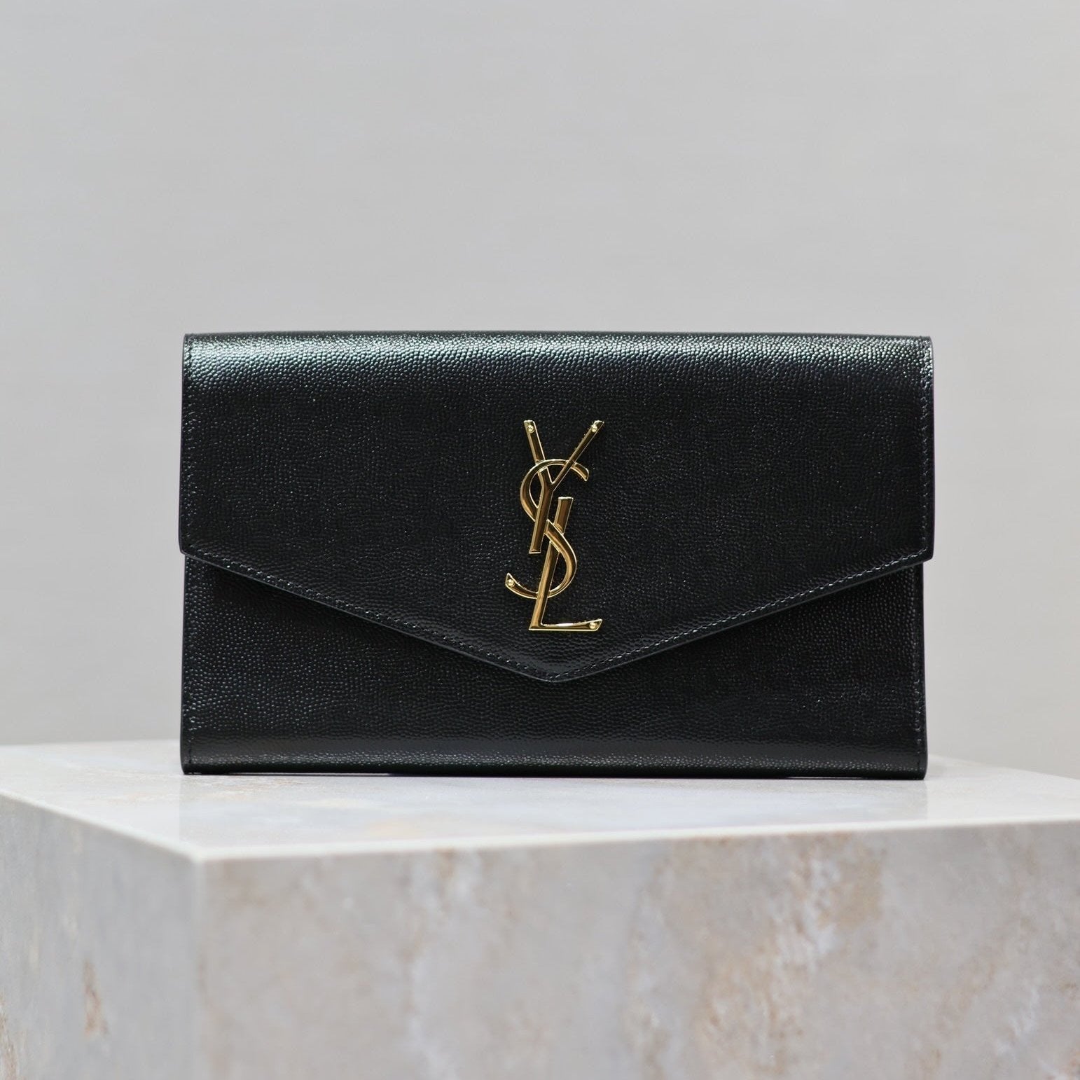 Saint Laurent UPTOWN WALLET 21 IN BLACK CALFSKIN GOLD LOGO