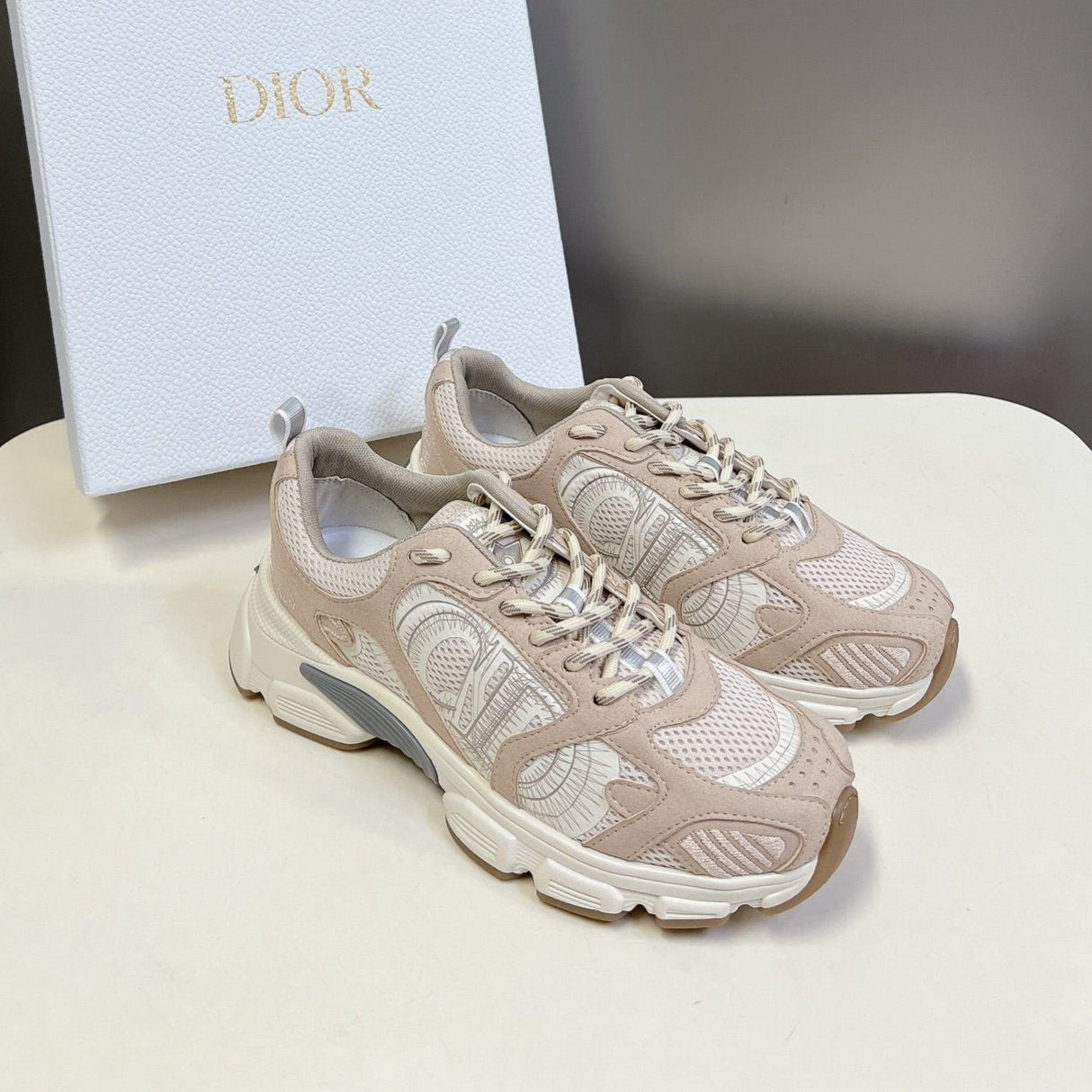 DIOR Chrono Sneaker In Beige Mesh Fabric And Suede 989683