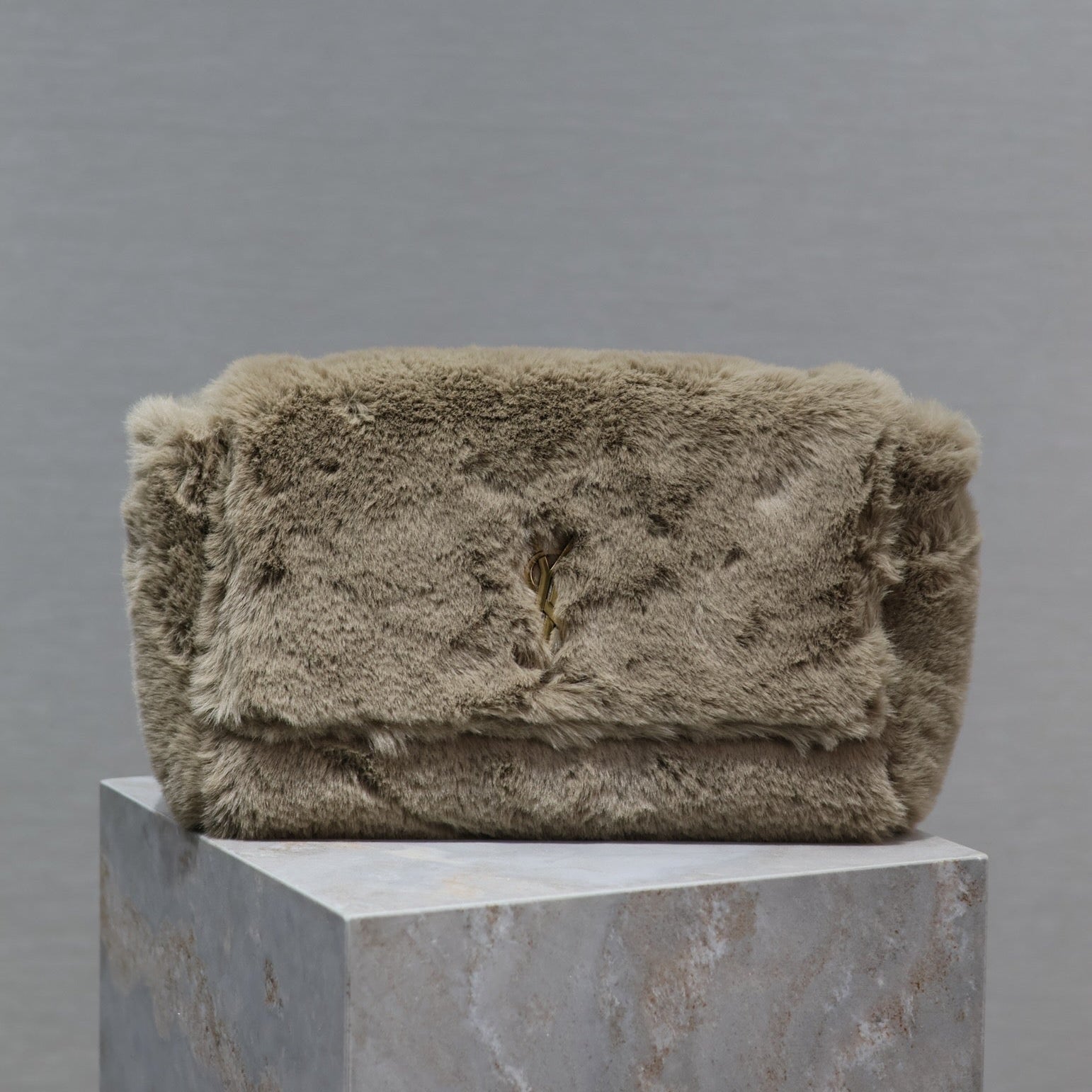 Saint Laurent KATE FLAP BAG 28 IN ECRU BEIGE RABBIT FUR GOLD CHAIN