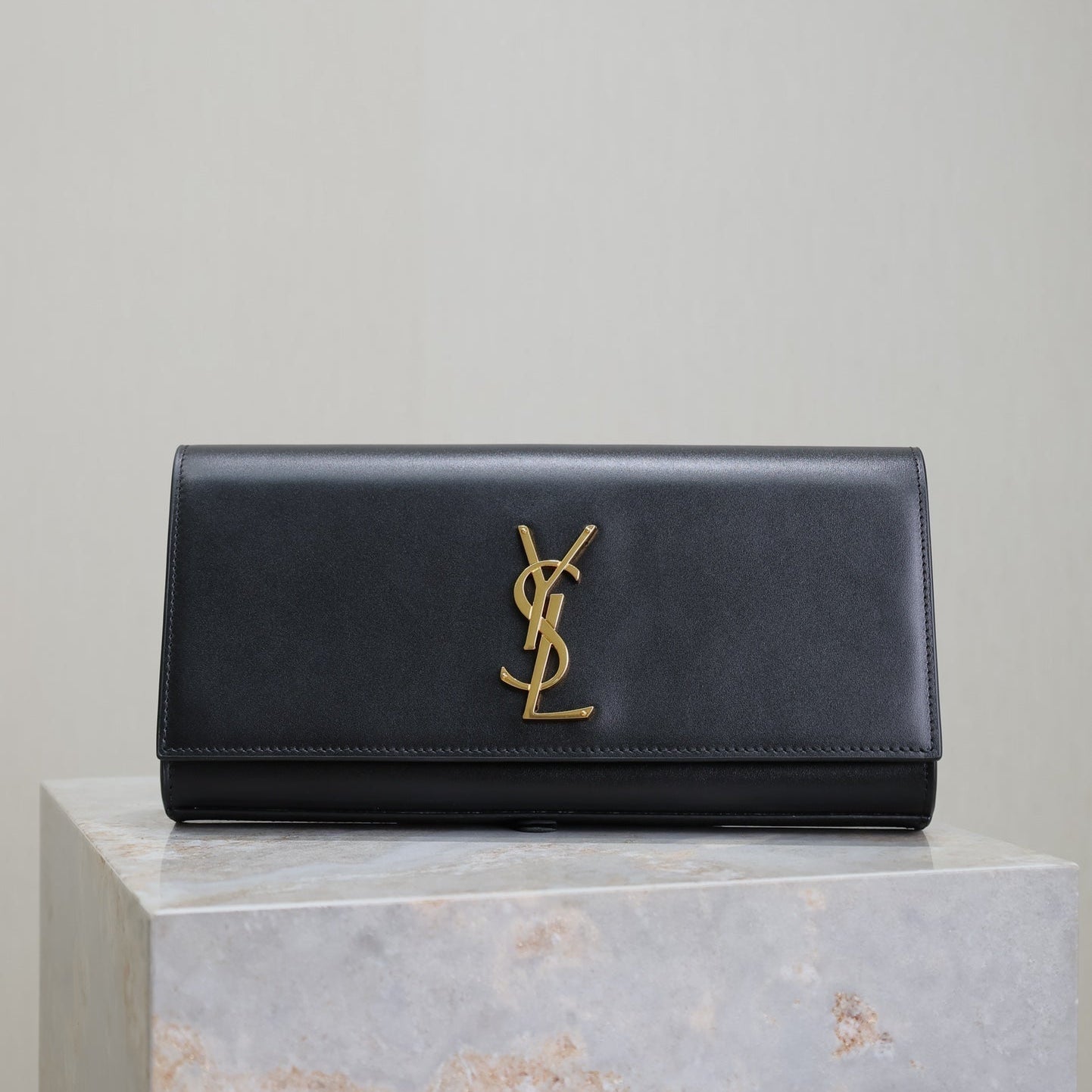 Saint Laurent CLASSIC KATE CLUTCH 27 IN BLACK LAMBSKIN GOLD HARDWARE