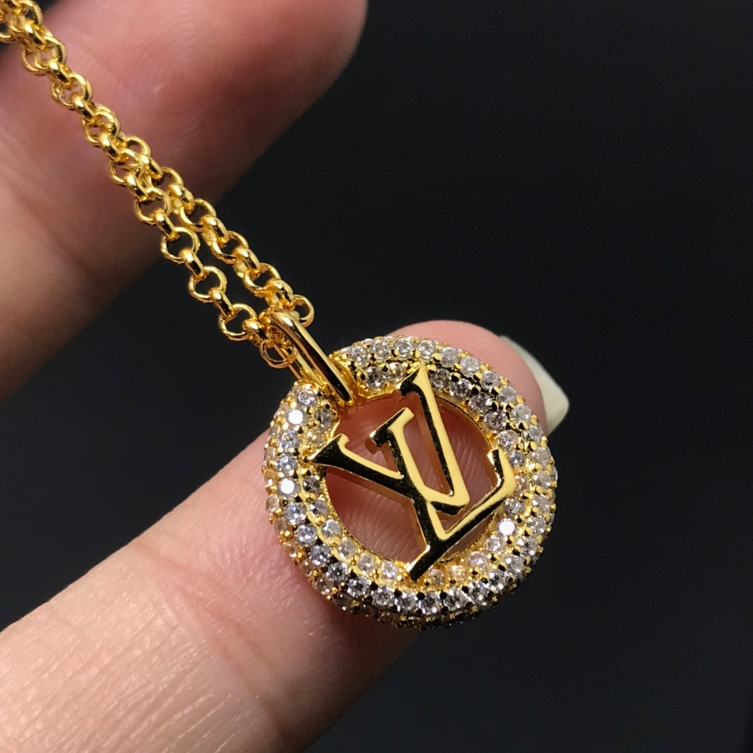 Louis Vuitton BY NIGHT DIAMOND PAVED GOLD NECKLACE