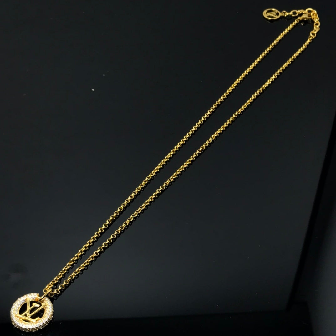 Louis Vuitton BY NIGHT DIAMOND PAVED GOLD NECKLACE
