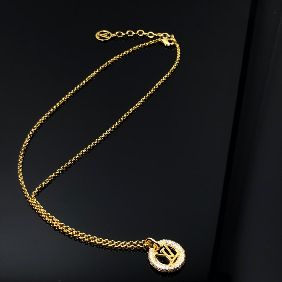 Louis Vuitton BY NIGHT DIAMOND PAVED GOLD NECKLACE