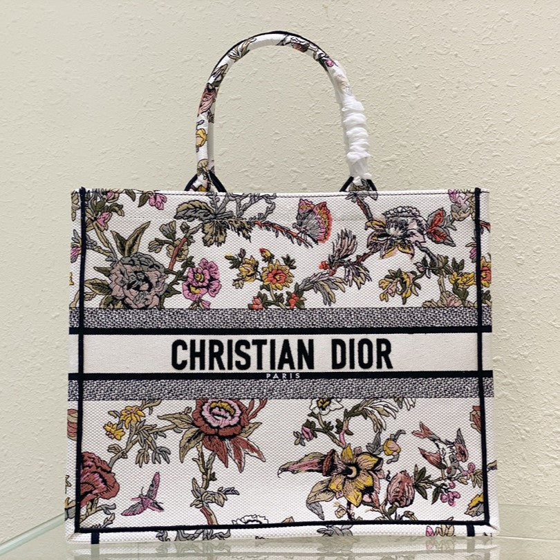 DIOR Large Book Tote 42cm Jardin Botanique White