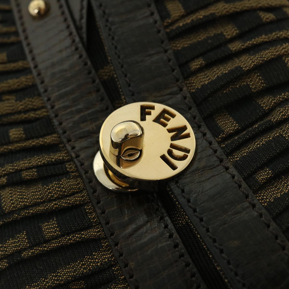 FENDI Zucca Canvas Turn Lock Shoulder Bag Black Brownyk8162