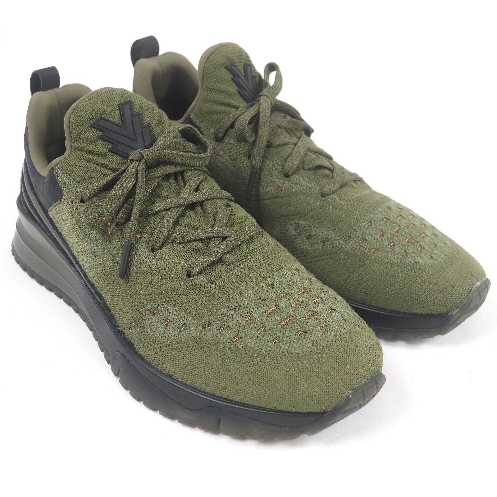 Louis Vuitton VNR Gaston V Low Cut Sneakers