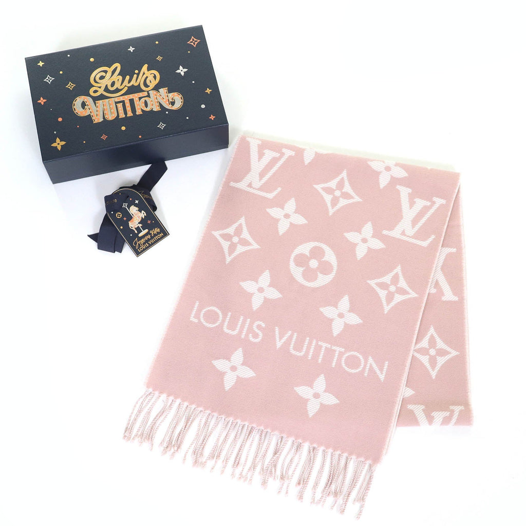 Louis Vuitton LV Essential Wool Scarf