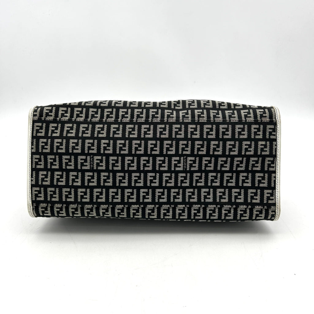 Fendi Black Zucchino Canvas Tote Bag White Leather Cloth Pony-style calfskin fe5622cc