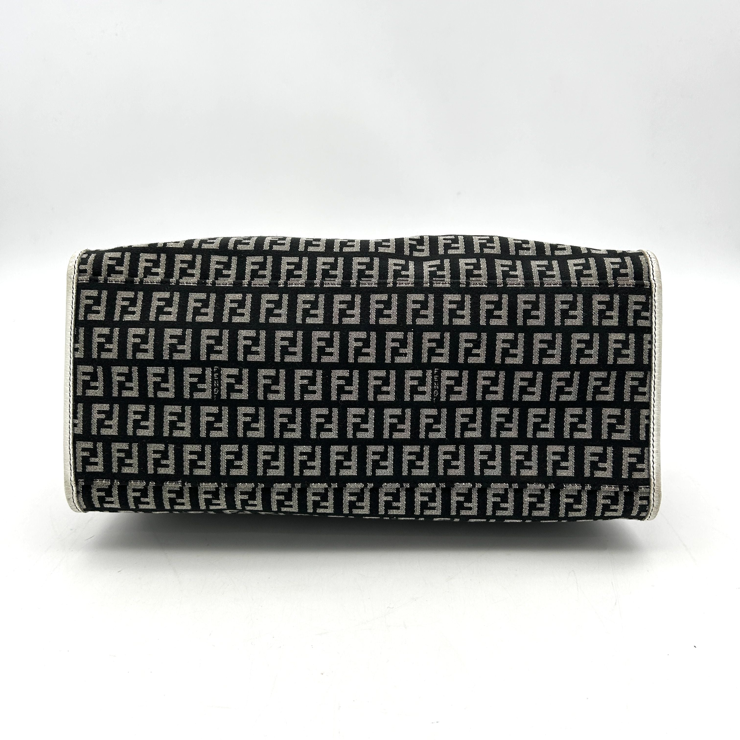 Fendi Black Zucchino Canvas Tote Bag White Leather Cloth Pony-style calfskin fe5622cc