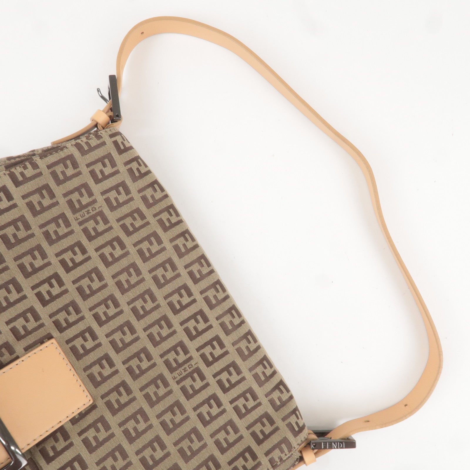 FENDI Mamma Baguette Zucchino Leather Shoulder Bag Beige 8BR001